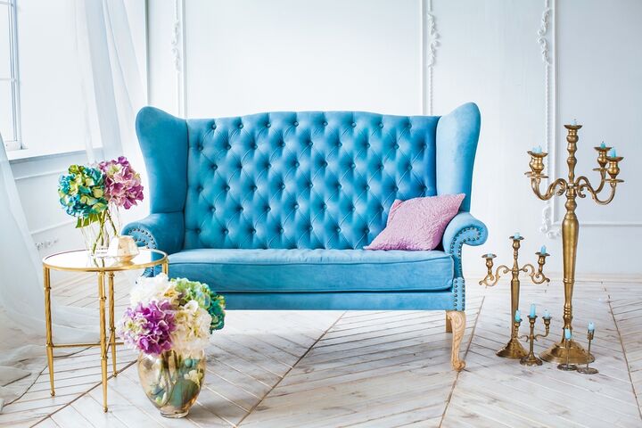 Gold and Blue home decor can set new trend in interior design. We have written here the information that you need about blue and gold decor trends.