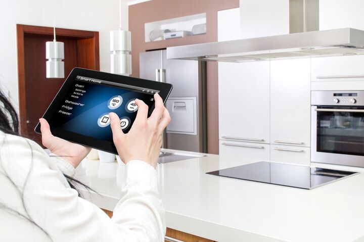 Create a smart kitchen and bathroom with home devices and you will be truly proud of your own home. Here are some tips on how to achieve that dream.