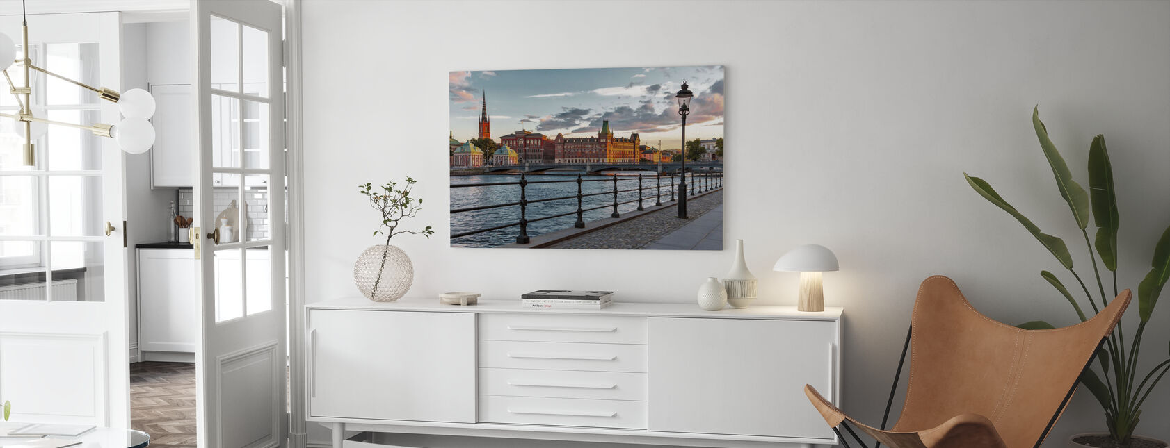 Zonsondergang in de oude binnenstad in Stockholm - Canvas print - Woonkamer