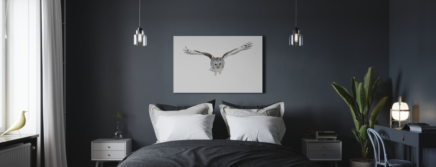 Flying Owl - Canvas print - Bedroom