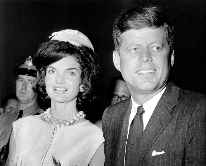 Mr and Mrs Kennedy – delightful poster – Photowall